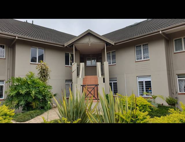 2 BEDROOM APARTMENT TO LET IN HILLCREST CENTRAL
